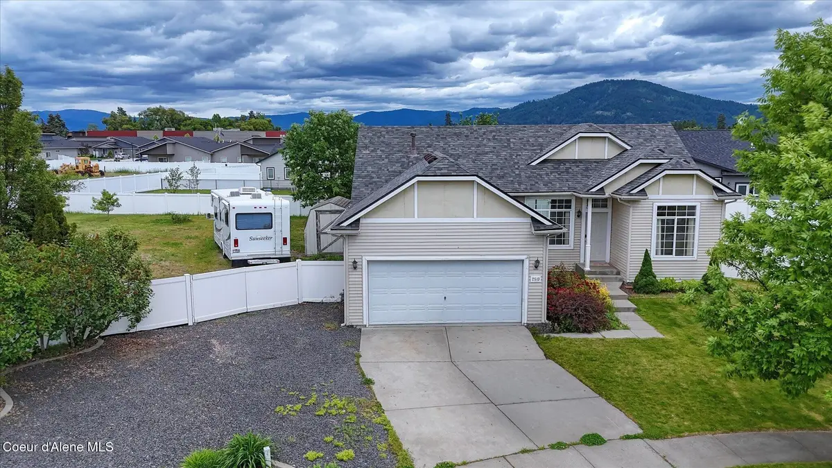 2513 W Timberlake Loop, Coeur Dalene, ID 83815 - #1