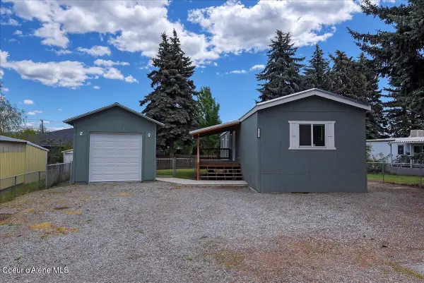 8747 N Starr Loop, Hayden, ID 83835