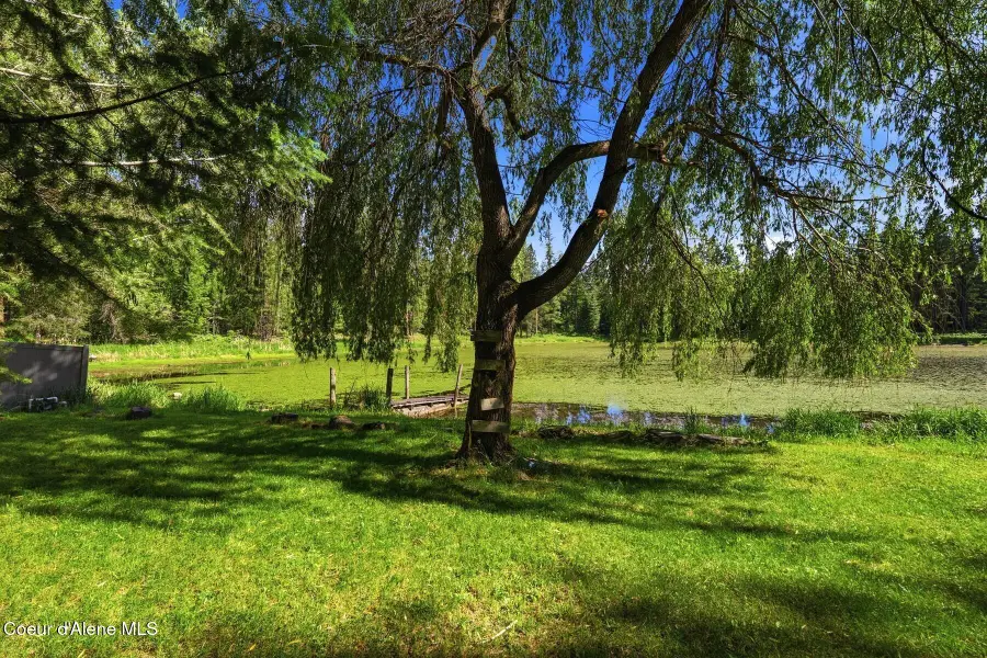 2206 Gypsy Bay Rd, Sagle, ID 83860 - #2