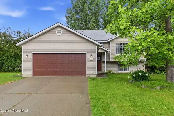 8845 N Davis Cir, Hayden, ID 83835