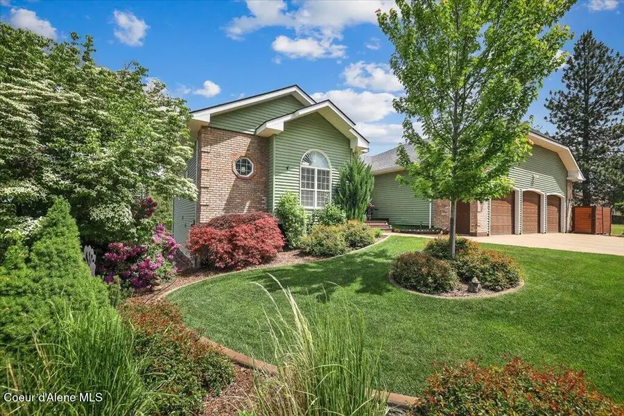 1219 E Loch Haven Dr, Hayden, ID 83835 - #3