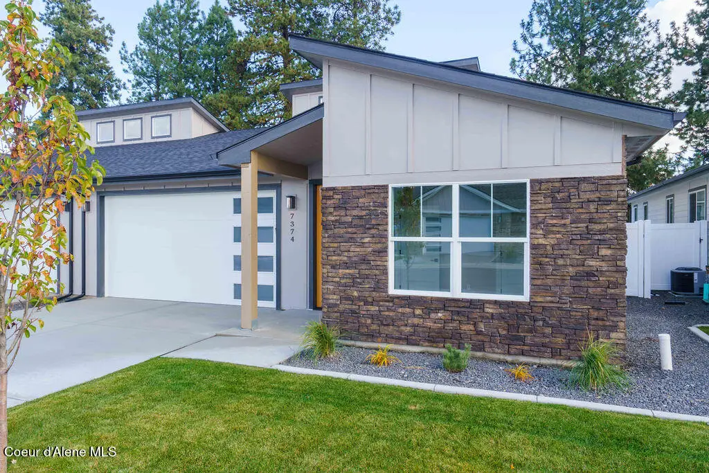 7374 N Breaux Dr, Coeur Dalene, ID 83815 - #1