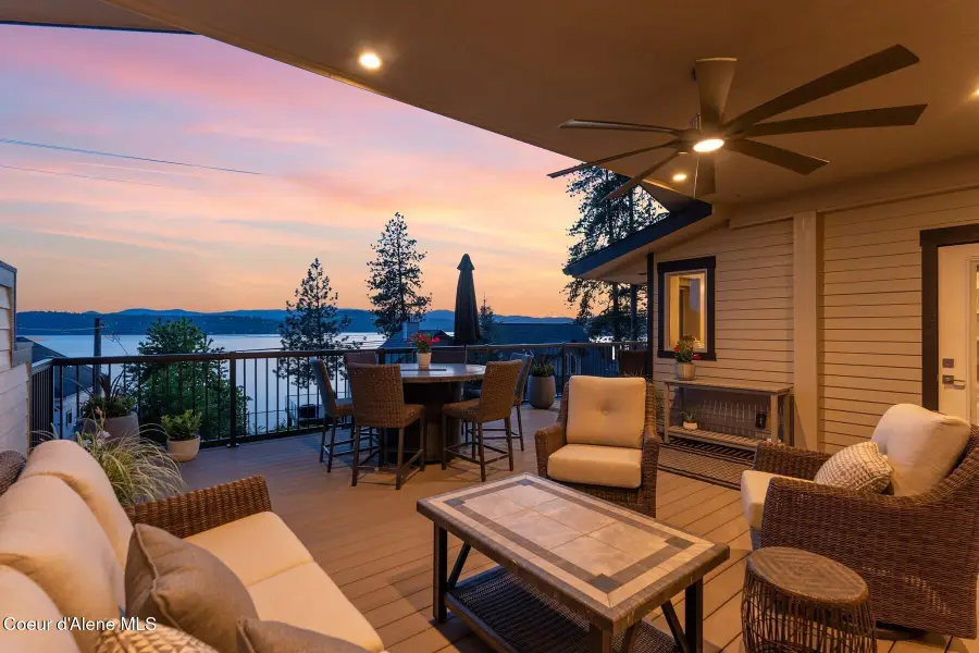 2406 S Silver Beach Rd, Coeur Dalene, ID 83814 - #3