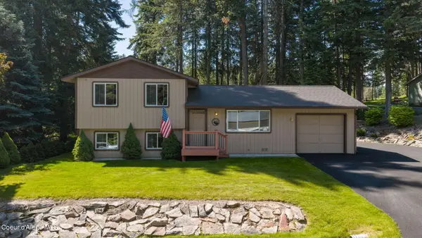 18144 W Hauserview DR, Hauser, ID 83854