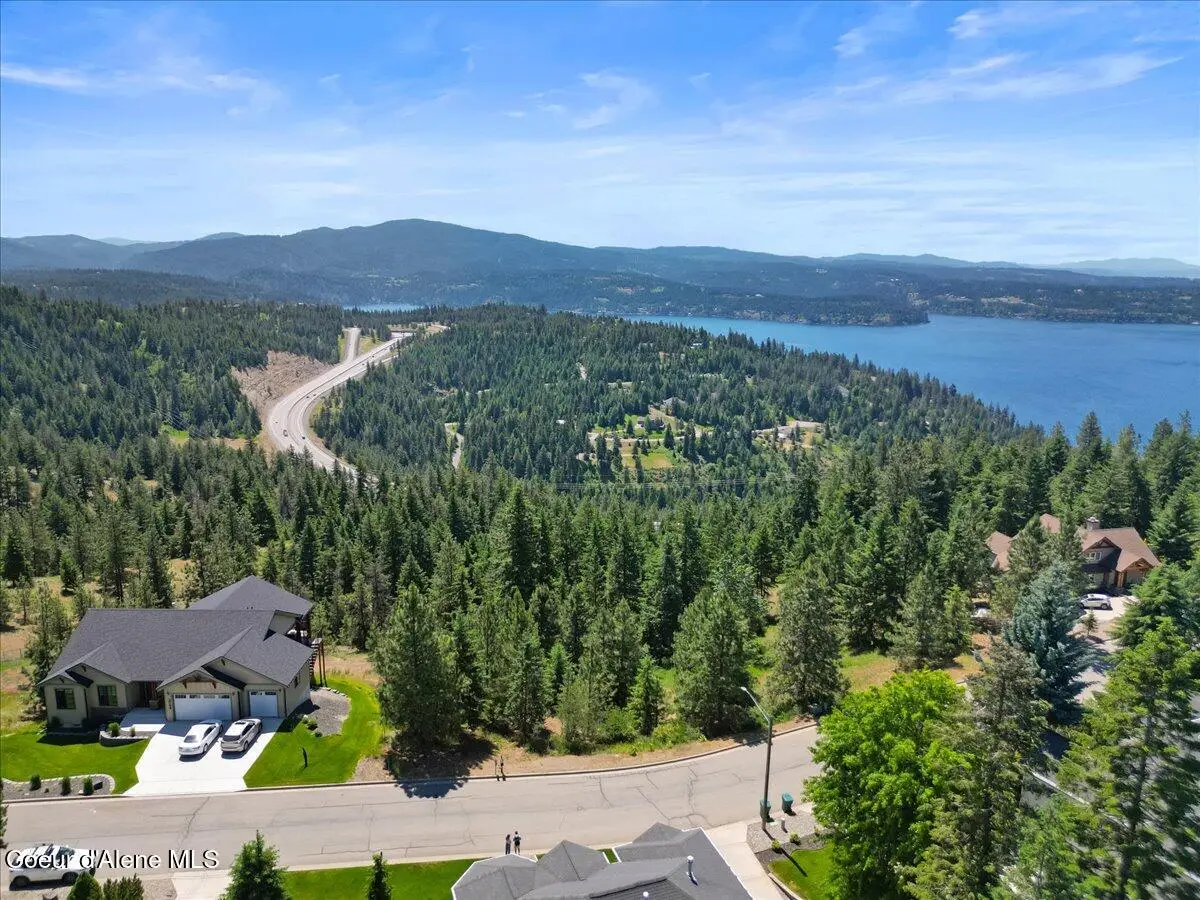 3740 E Sky Harbor DR, Coeur D Alene, ID 83814 - #1