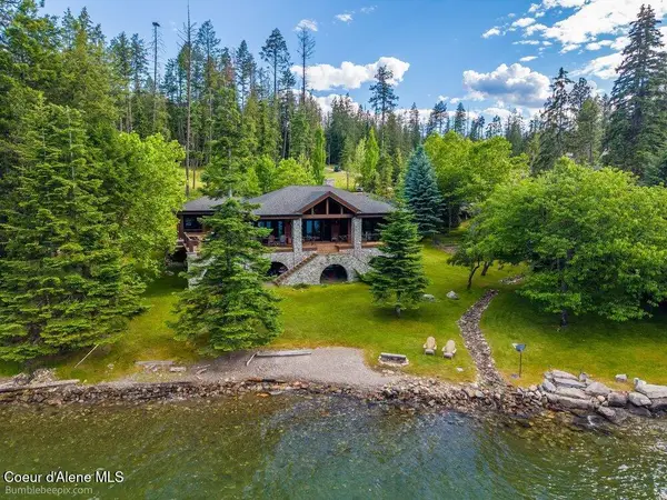 55 La Vita Bella Lane, Hope, ID 83836