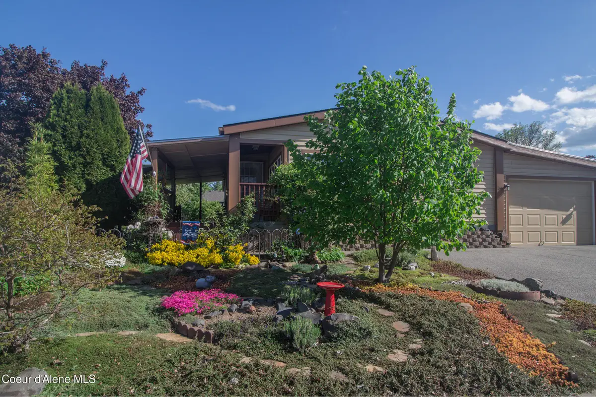 2068 W Oxford CIR, Coeur Dalene, ID 83815 - #1