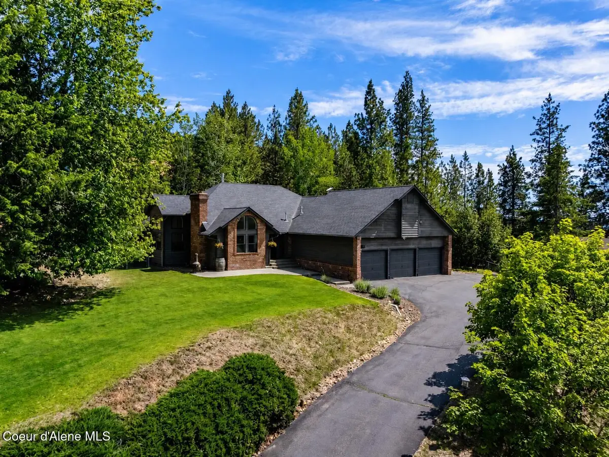 2016 E Packsaddle Dr, Coeur Dalene, ID 83815 - #1