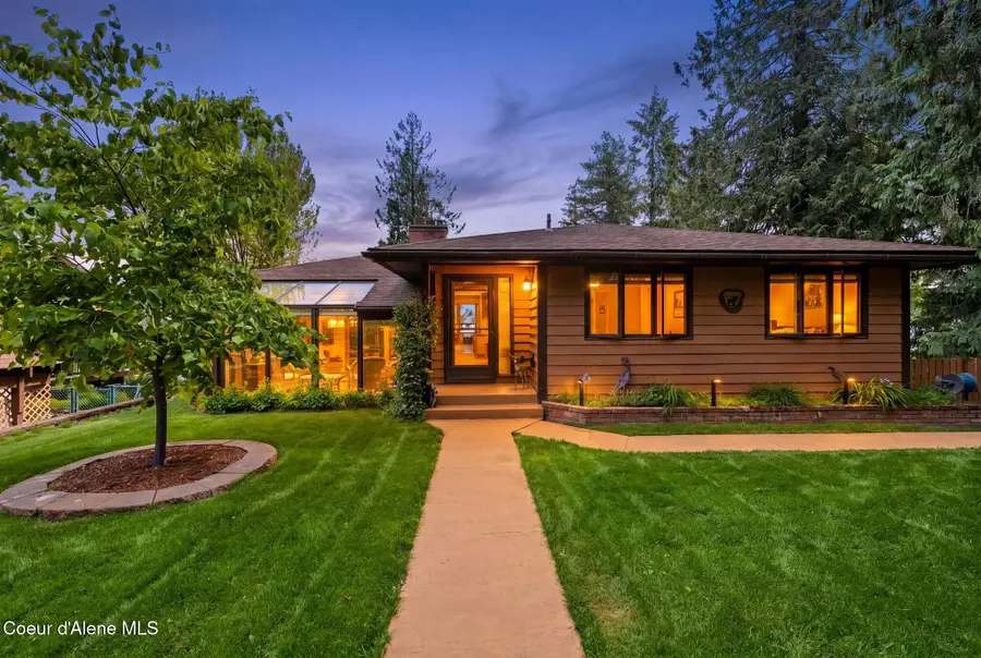 2583 Lakeshore DR, Sagle, ID 83860 - #2