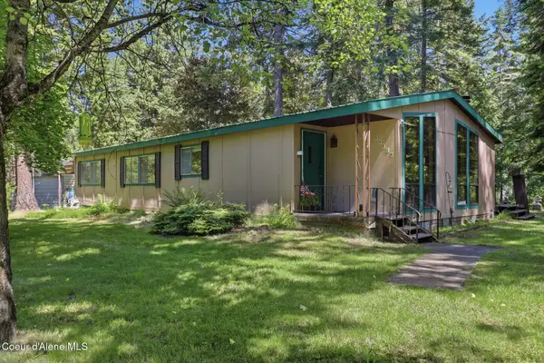 13118 E Hellroaring RD, Athol, ID 83801