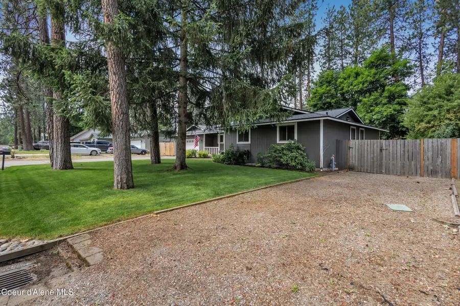 222 S Ross Point Rd, Post Falls, ID 83854 - #3