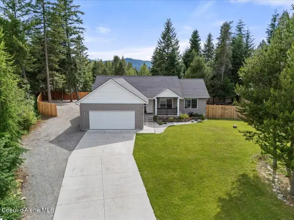 5467 W Corkys CT, Spirit Lake, ID 83869