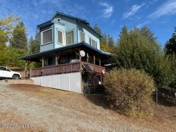 2000 Gold Cup Mountain RD, Priest River, ID 83856