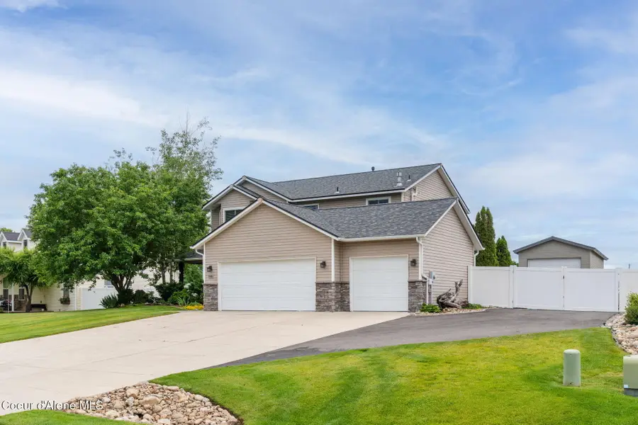 2492 W Evening Star Rd, Post Falls, ID 83854 - #2