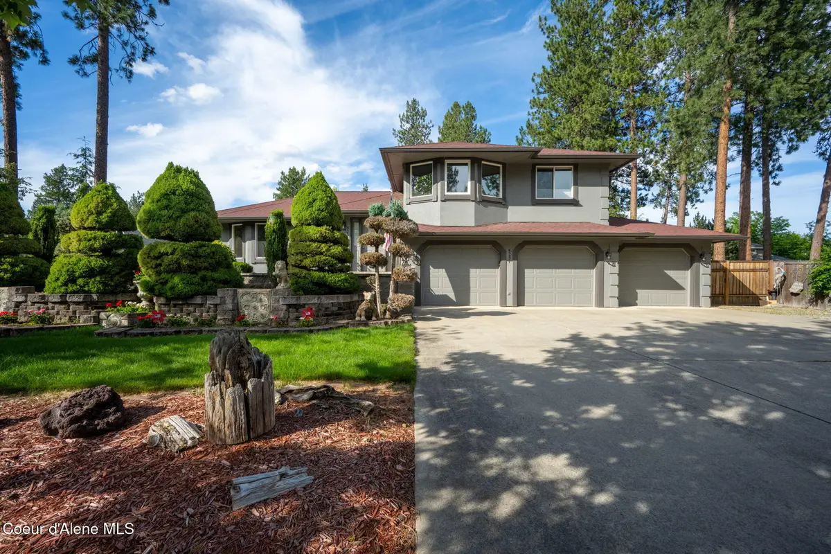 5231 E River PL, Post Falls, ID 83854 - #1