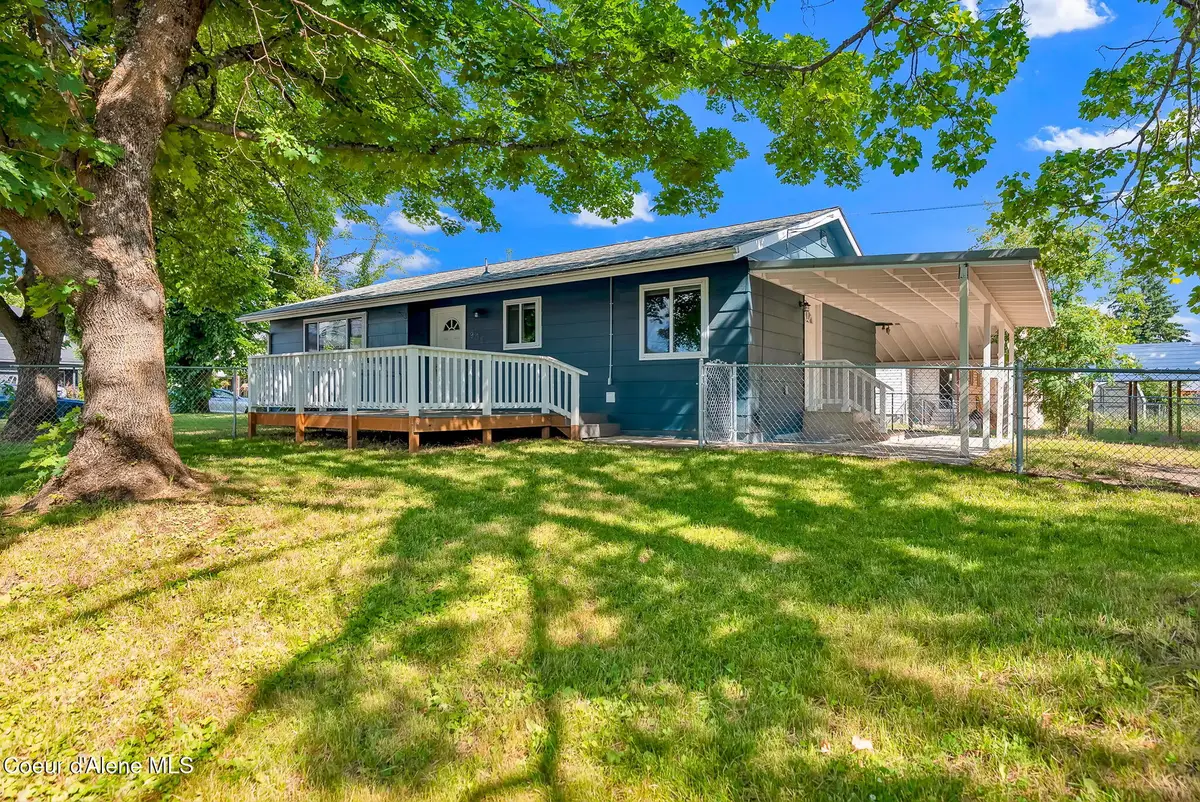 905 E Walnut AVE, Coeur Dalene, ID 83814 - #1