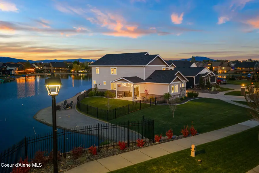 13806 N Treasure Island CT, Rathdrum, ID 83858 - #3