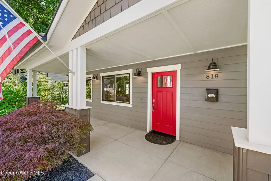 818 E Lakeside Ave, Coeur Dalene, ID 83814 - #2