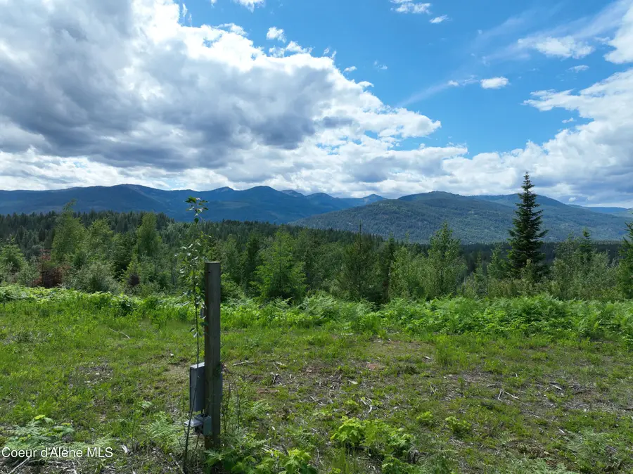 2489 N North Center Valley RD, Sandpoint, ID 83864 - #2