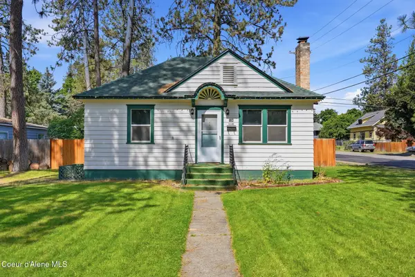 124 N 4th St, Cheney, WA 99004