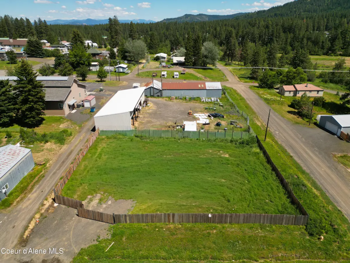 866 E St, Plummer, ID 83851 - #1