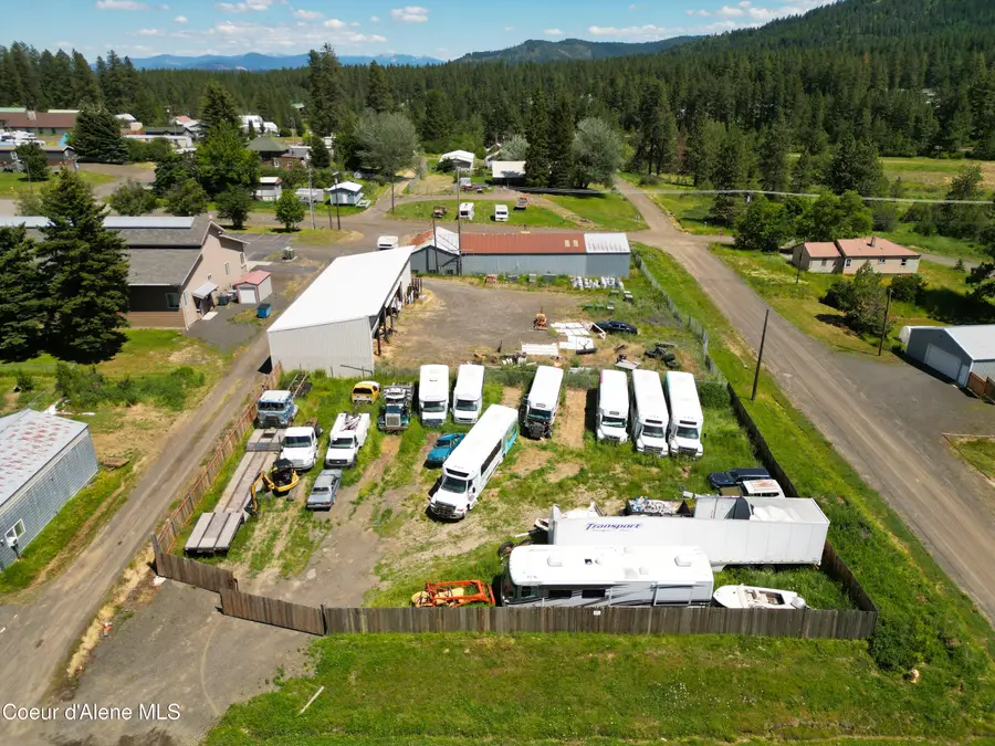 866 E St, Plummer, ID 83851 - #2