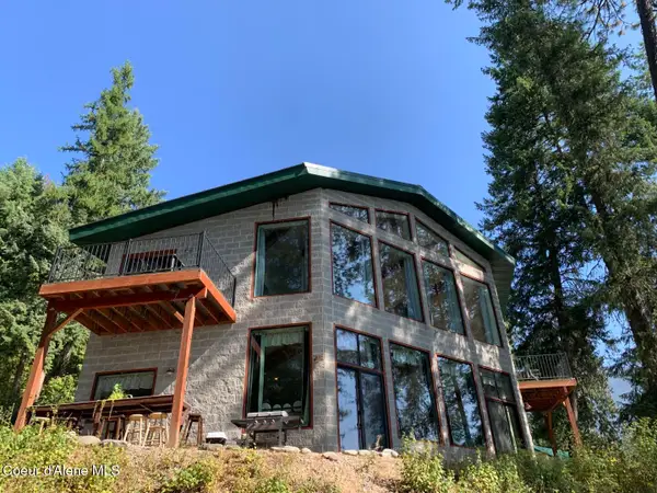 7 Bridge View Ln, Heron, MT 59844