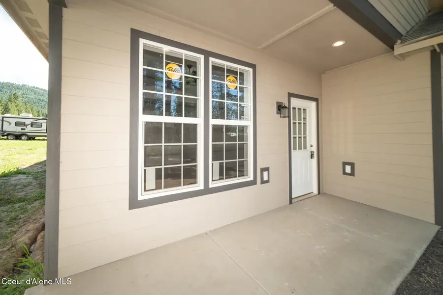 261 F ST, Plummer, ID 83851 - #2