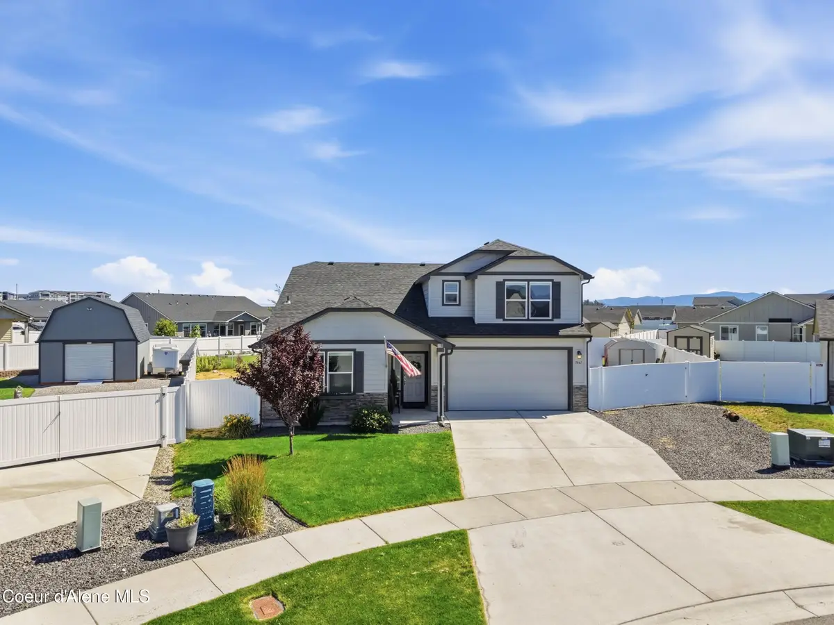 5841 W Bettis Ct, Rathdrum, ID 83858 - #1