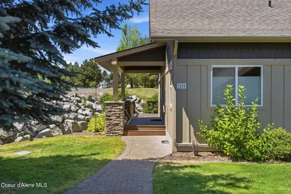103A Chardonnay DR, Blanchard, ID 83804
