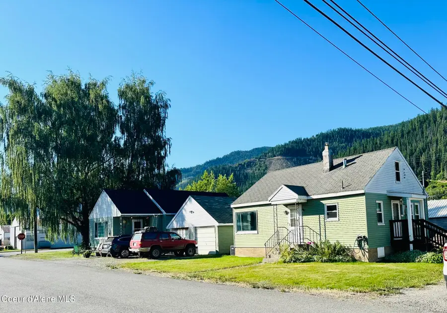 122 N Third ST, Osburn, ID 83849 - #2