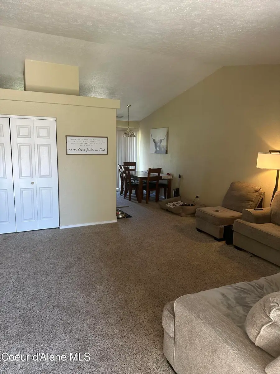 8151 W COLORADO ST, Rathdrum, ID 83858 - #3