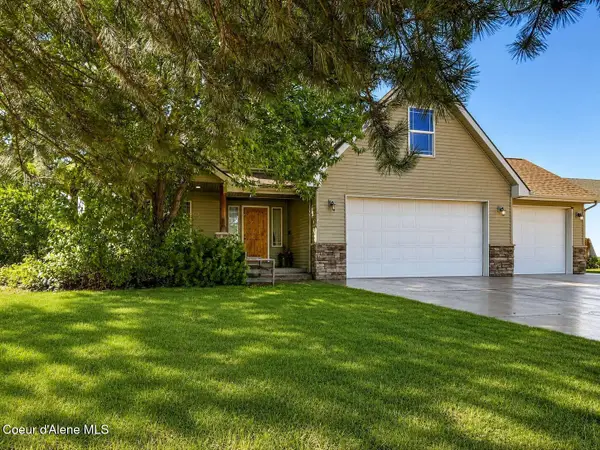 2729 W Porthill CT, Hayden, ID 83835