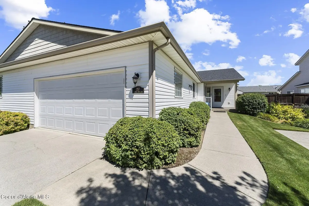 217 E Jeffrey Pine Ln, Coeur Dalene, ID 83815 - #1