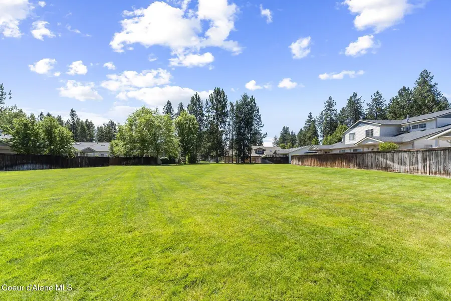 217 E Jeffrey Pine Ln, Coeur Dalene, ID 83815 - #2