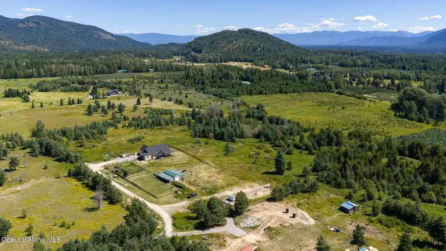 637 Cascade Lane, Naples, ID 83847 - #2