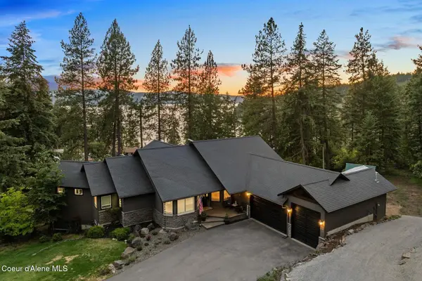 3124 S Lochurst Ln, Coeur d'Alene, ID 83814