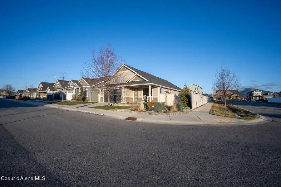 7996 N Hibiscus LN, Coeur Dalene, ID 83815 - #2