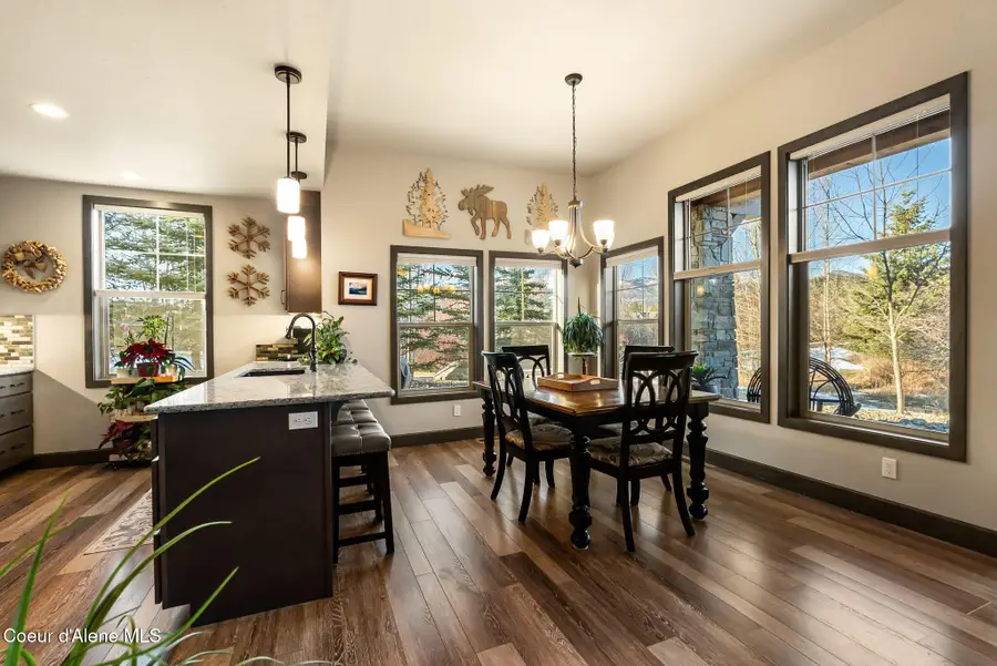 512 Guthrie PL #UNIT 702, Dover, ID 83825 - Image #2