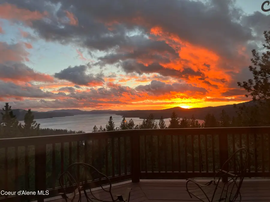 2094 E Driftwood Heights DR, Harrison, ID 83833 - Image #3