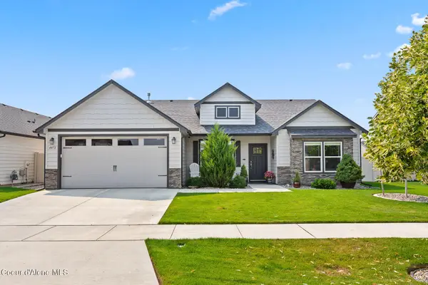4472 N May Ella Loop, Hauser, ID 83854