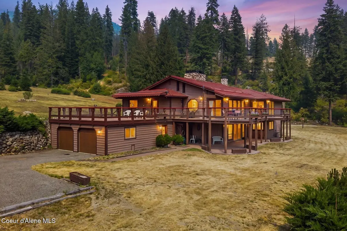 887 Blue Lake Rd, Priest River, ID 83856 - #1