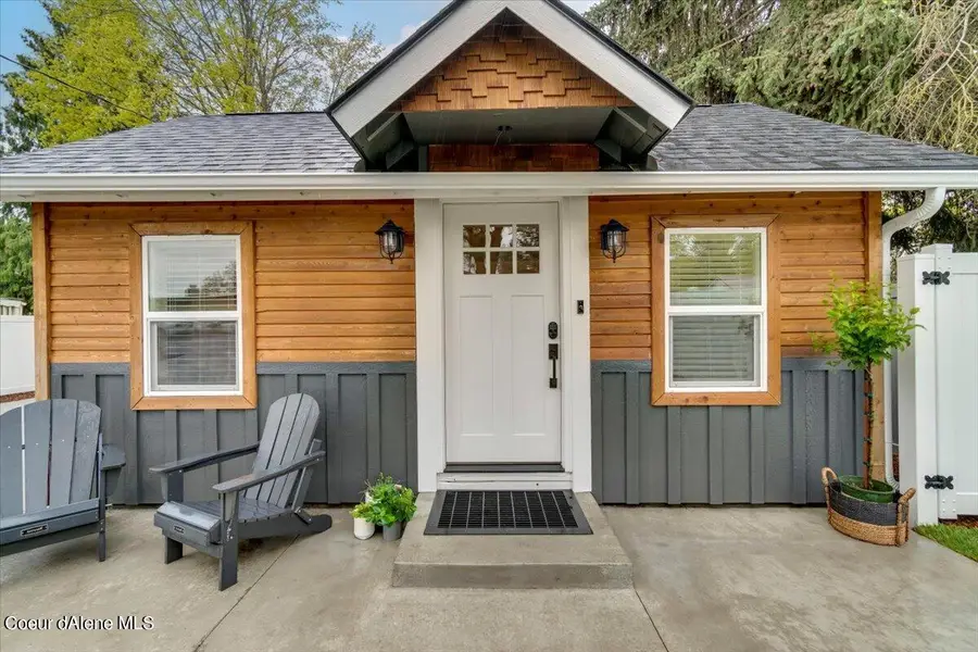 302 W LINDEN AVE, Coeur Dalene, ID 83814 - #2