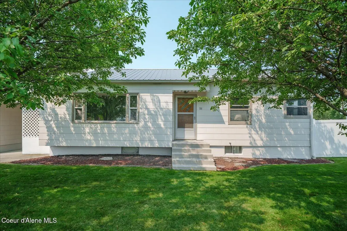 711 E Mullan AVE, Post Falls, ID 83854 - #1