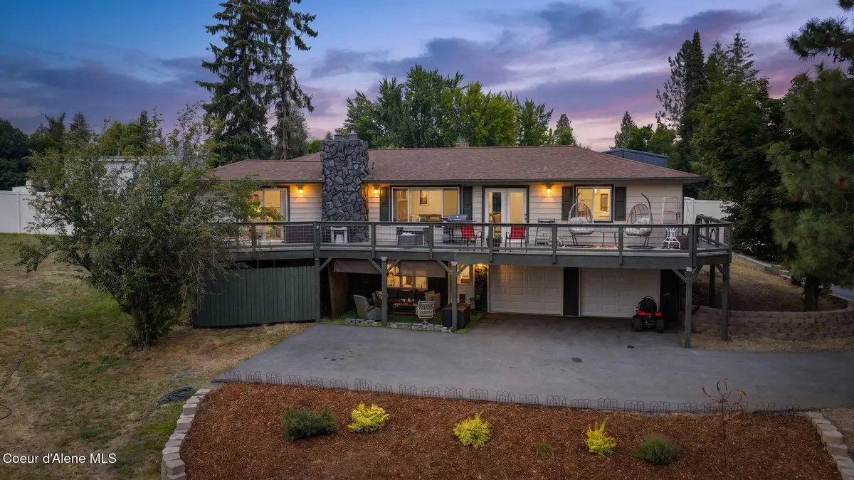 745 S Bret AVE, Coeur D Alene, ID 83814 - #1