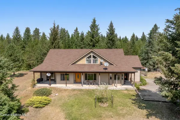 10240 E Howard Rd, Athol, ID 83801