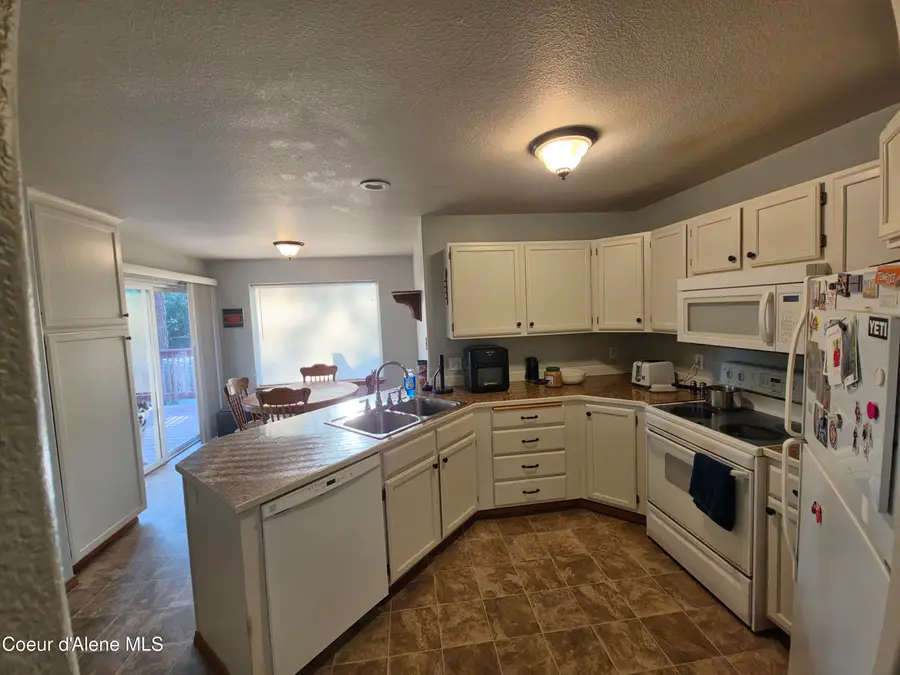 106 S Riverwood CT, Post Falls, ID 83854 - #2