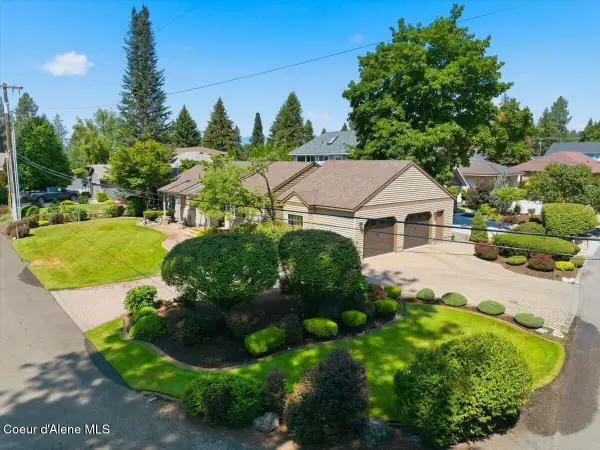 1657 E Club LN, Hayden Lake, ID 83835