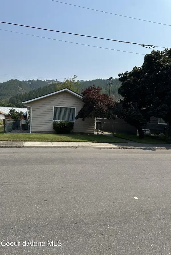 104 W Riverside AVE W, Kellogg, ID 83837