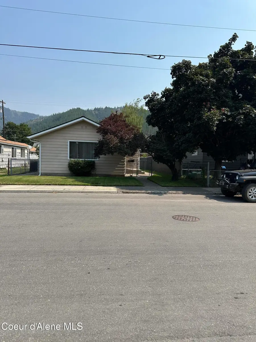 104 W Riverside AVE W, Kellogg, ID 83837 - #2